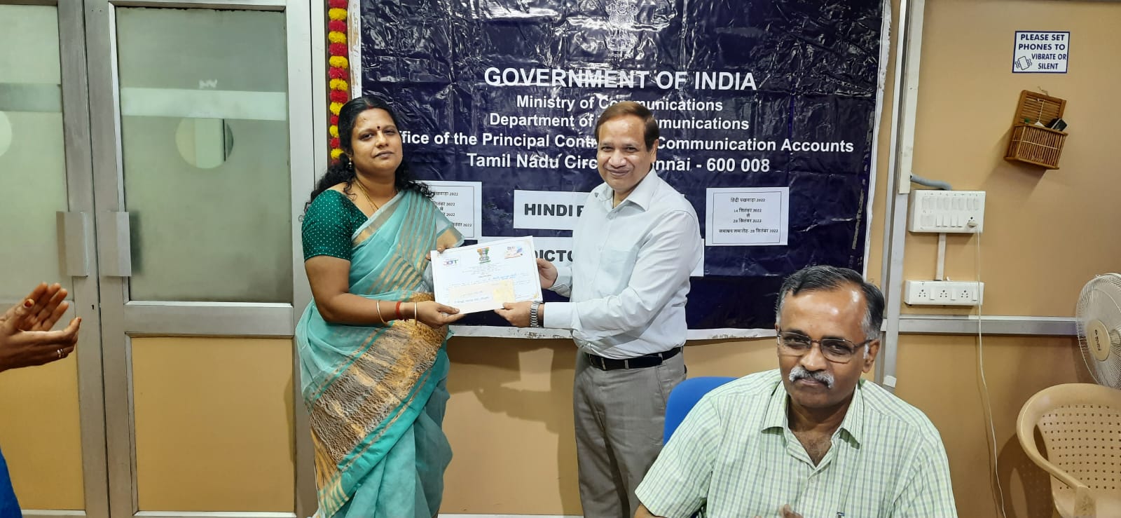 Hindi Fortnight 2022 prize distribution