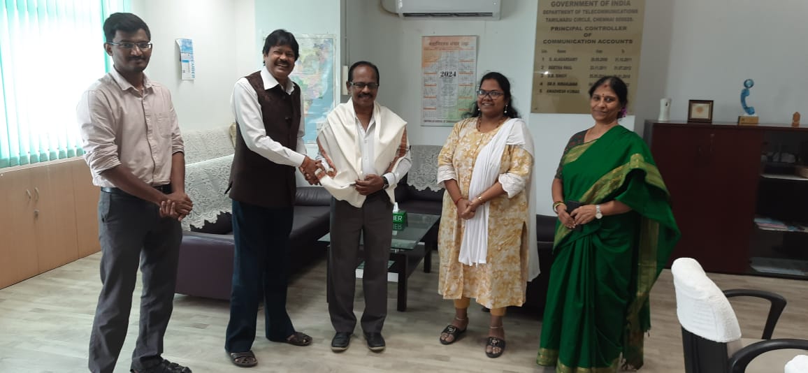 Today on the eve of National Pensioners Day, Sri Awadhesh Kumar, Pr.CCA Southern Zone, Chennai felicitated the pensioners. Pensioners expressed their gratitude and appreciated the efficacy in serving the needs of more than 5